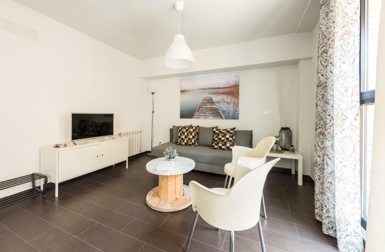 2 Habitaciones Apartamento Temporada En Lucero Μαδρίτη Εξωτερικό φωτογραφία